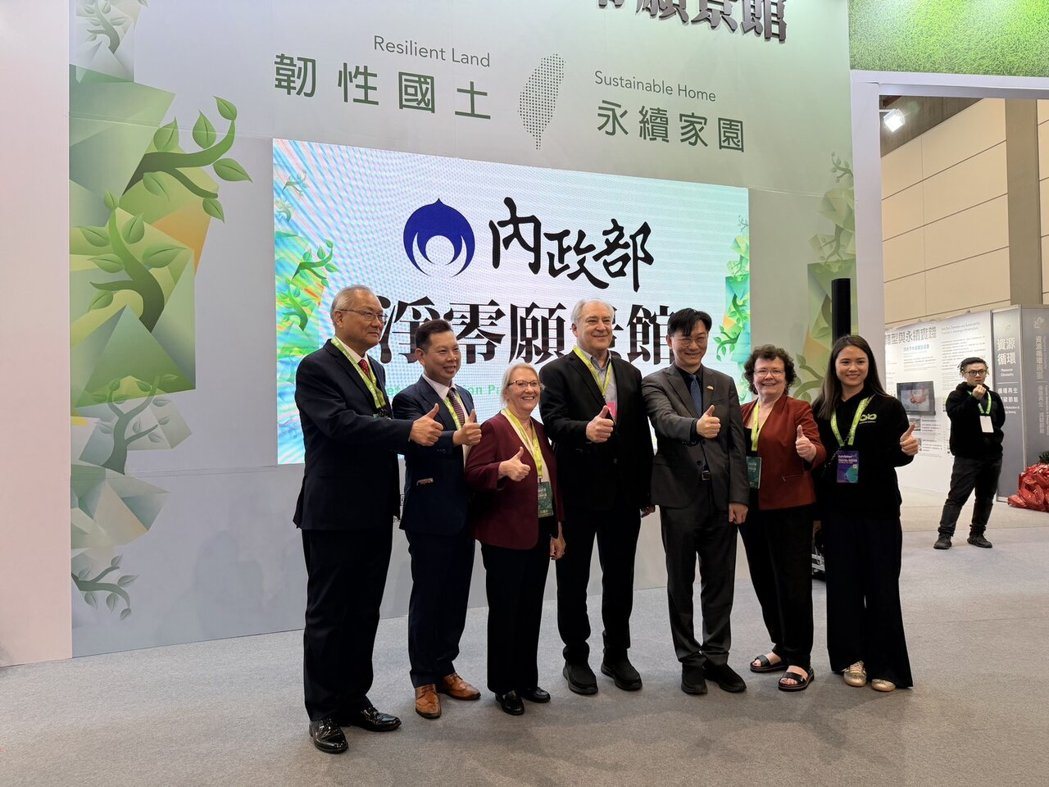 1774835888845457.jpg 177436615911849_P34771695.jpg