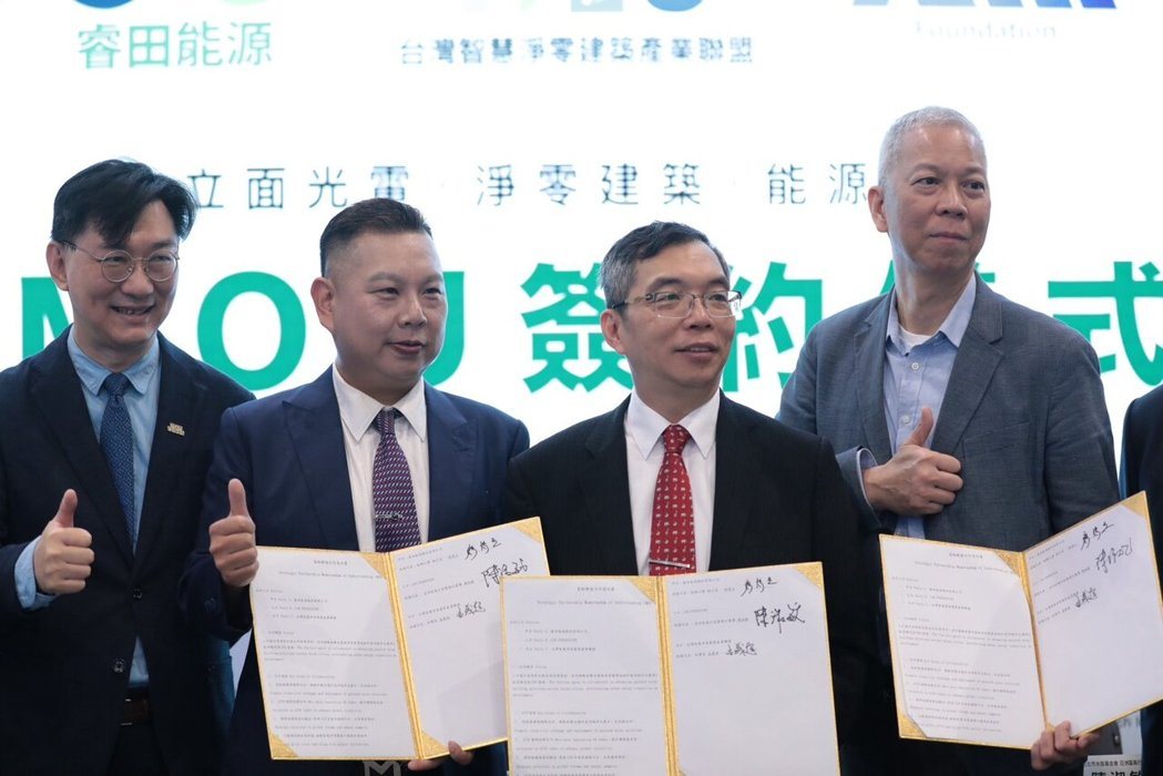 1774837951742263.jpg 177424638486799_P34779314.jpg